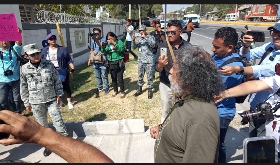 PROTESTA DE REPORTEROS ANTE GUARDIA NACIONAL PIDEN CESE A AGRESIONES A QUIENES CUBREN INFORMACIÓN POLICIACA