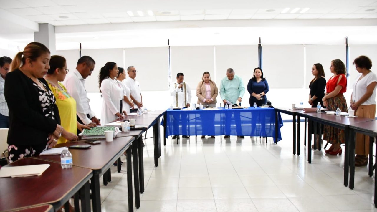 Suman esfuerzos SEDEPIA y Salud para garantizar atención intercultural en Guerrero