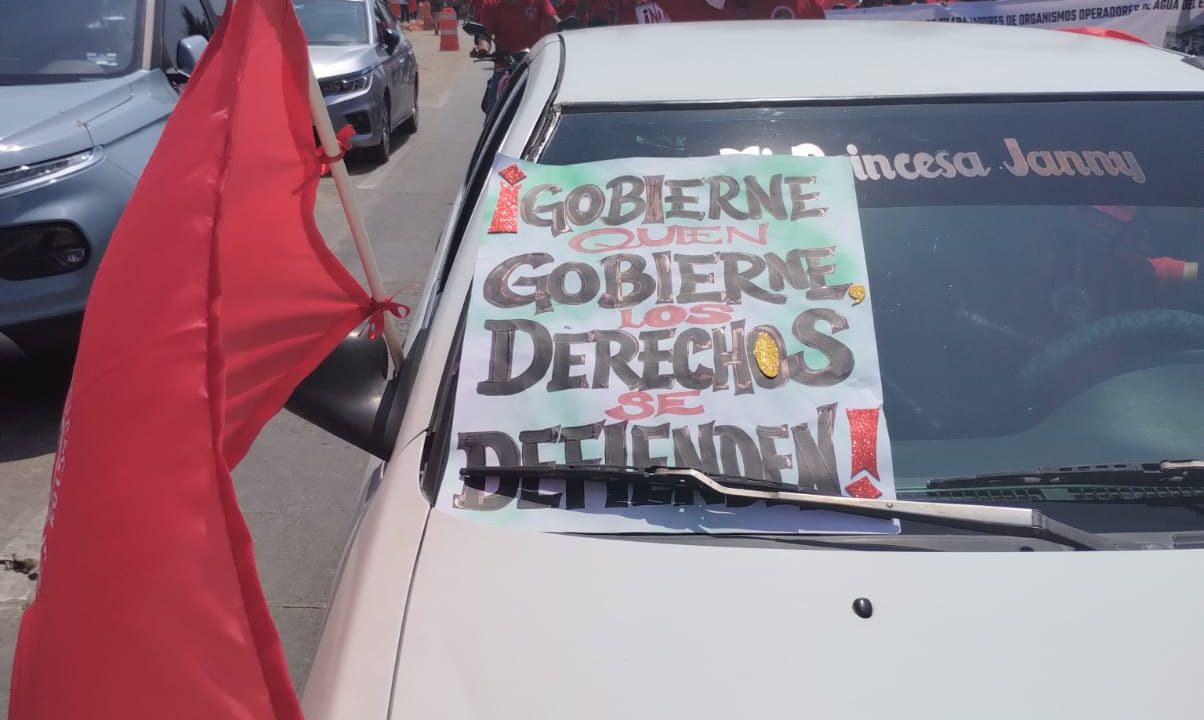 IGNACIO RENÉ HERNÁNDEZ MENESES – En la calle suceden cosas extraordinarias, por ejemplo, la defensa de nuestros derechos – (Foto)