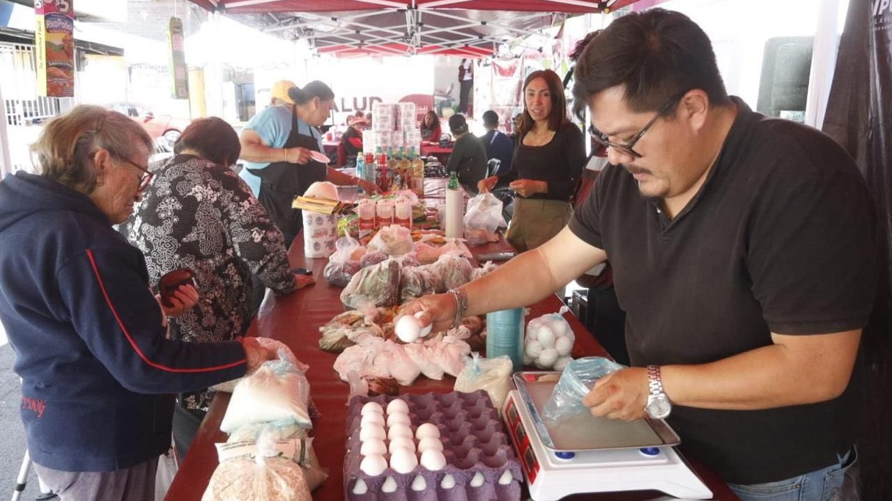 Líneas de Pobreza (LP). Enero de 2026 En enero de 2026, el costo de los productos que se consideraron en la canasta alimentaria presentó un crecimiento anual de 3.8% en el ámbito rural y de 5.1% en el urbano: INEGI