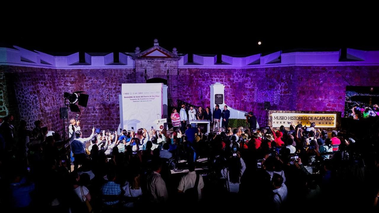 Participa la gobernadora Evelyn Salgado Pineda en el evento de Encendido de Luces del Fuerte de San Diego