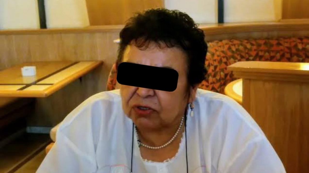 BLANCA ESTRADA ORTEGA EX FUNCIONARIA DEL GOBIERNO DE AGUIRRE, ES DETENIDA POR PRESUNTO VÍNCULO EN CASO AYOTZINAPA