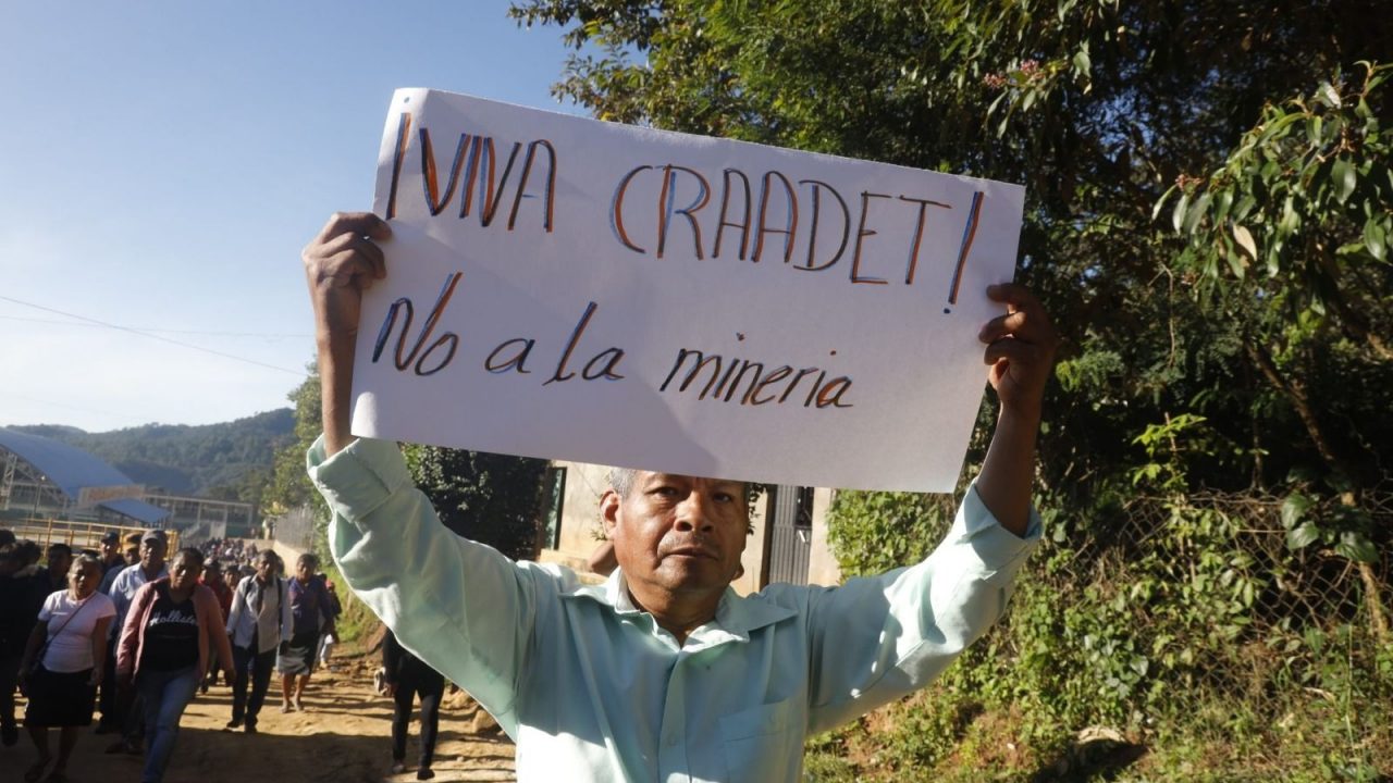 DENUNCIA CRAADET QUE EX COLABORADOR DE ASTUDILLO PROMUEVE EMPRESAS MINERAS EN LA MONTAÑA: TLACHINOLLAN