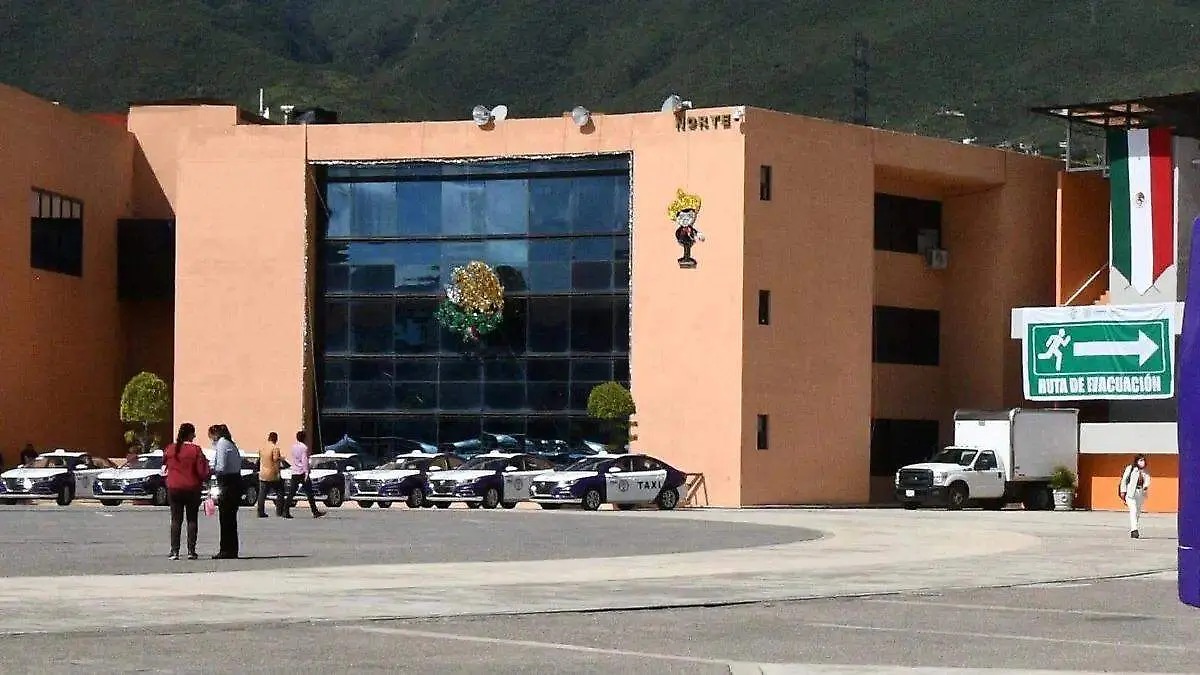 ESTE DÍA INICIA PERIODO VACACIONAL DE BURÓCRATAS DEL ESTADO